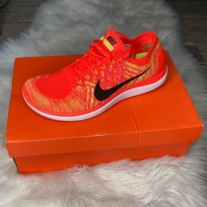 🧡 Orange Nike Free 4.0 Sneakers 👟